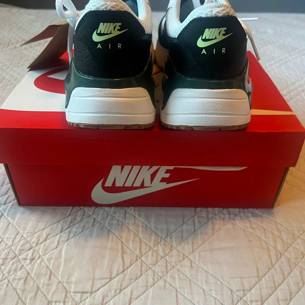 Nike Air Max SYSTM, White/Black/Barely Volt/Vintage Green, size 6Y (NIB) - Picture 6 of 11